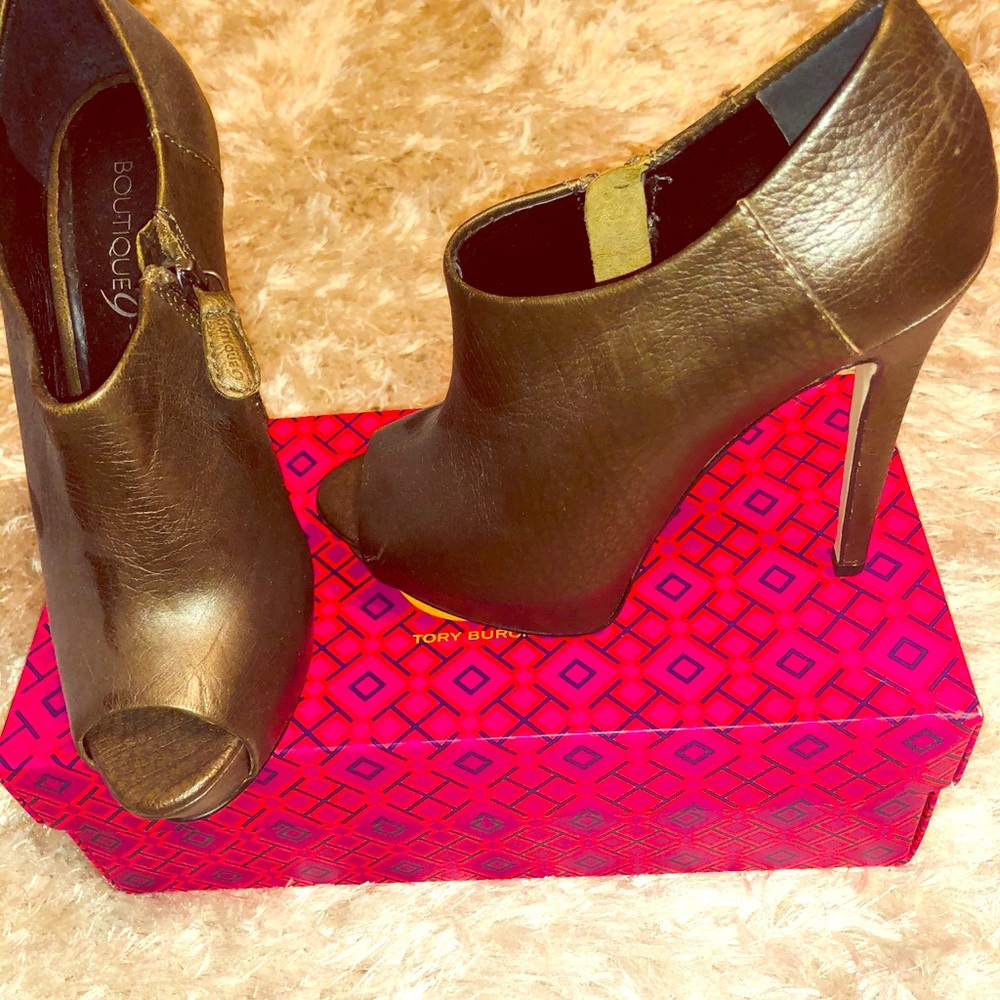 Boutique peptoes shoes sandals heels size 6